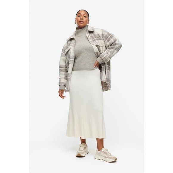 Beige Plaid Oversized Shacket (XS & S) - Picture 7 of 11